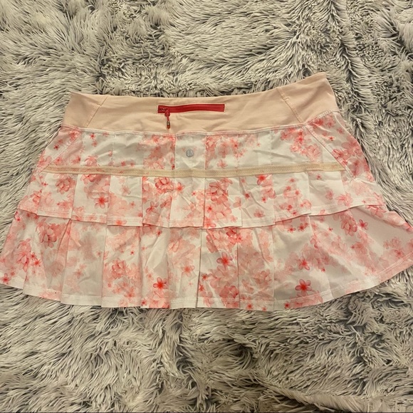 Lululemon Pace Setter Skirt - Picture 3 of 6